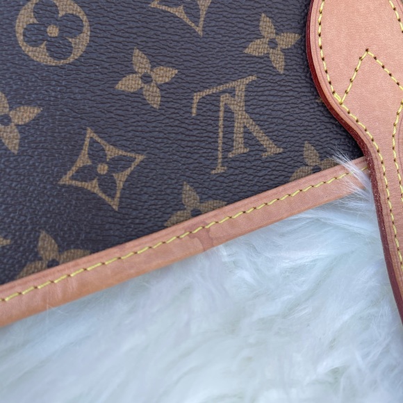 🛍SOLD🛍 Authentic Louis Vuitton Neverfull MM - Picture 13 of 13